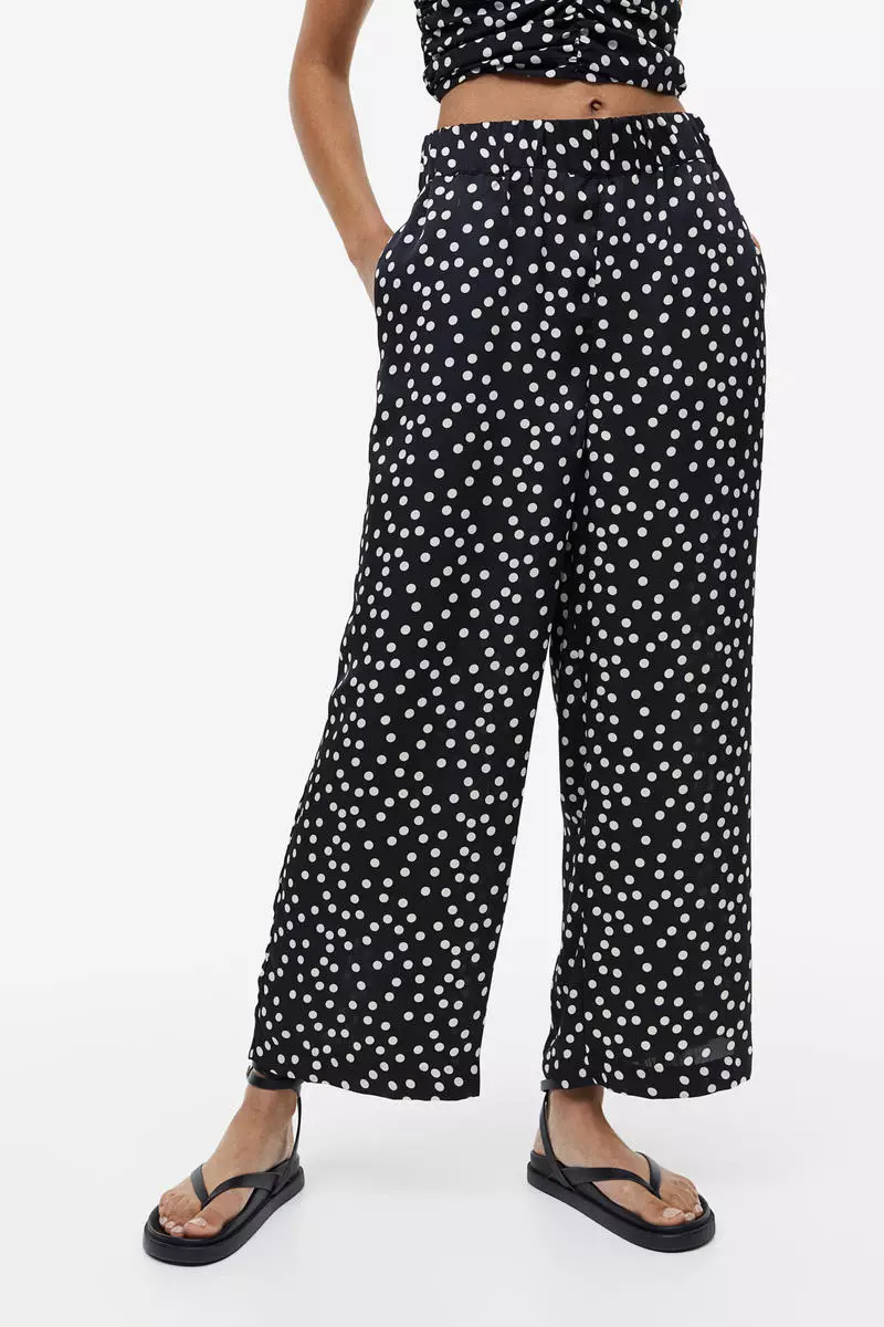Patterned trousers