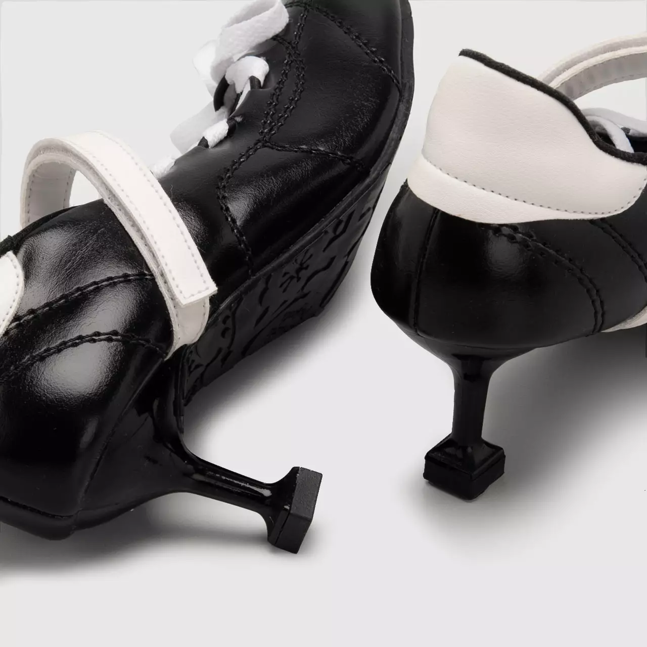 Adorable Projects - Calcio Mini Heels Black - Sepatu Wanita
