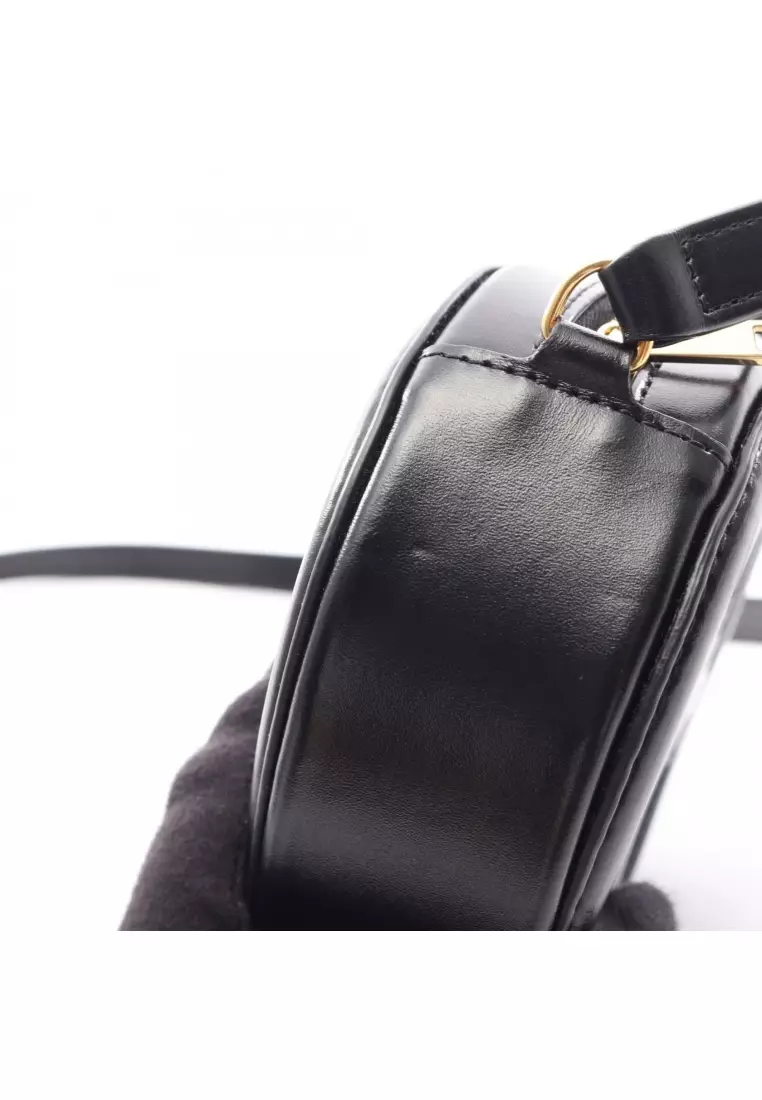 Pre-Loved Celine Triomphe Oval Perth Cuill Shoulder bag leather black