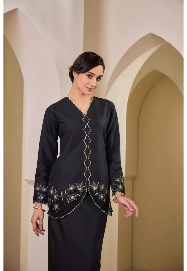 Mini Kurung Sulam Kareena