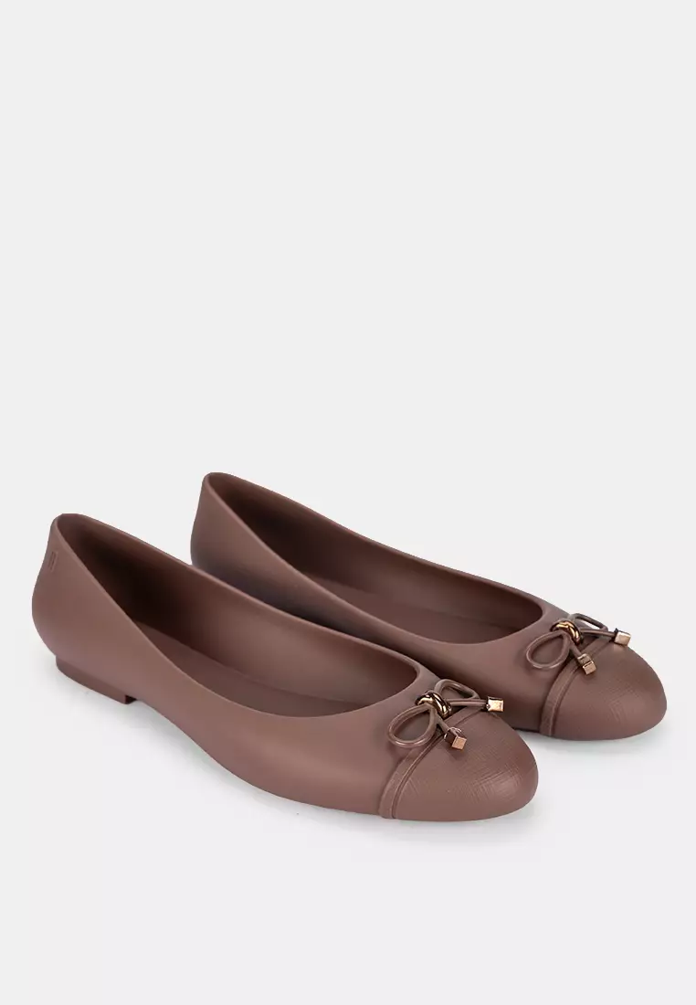 Melissa Doll V Flats