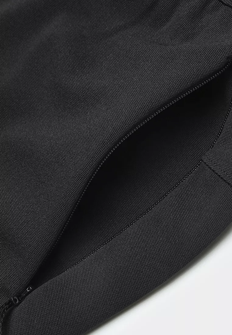 FILA CORE ATHLETICS A.P. (ALL PURPOSE) Men Knit Pants (Black / Navy)