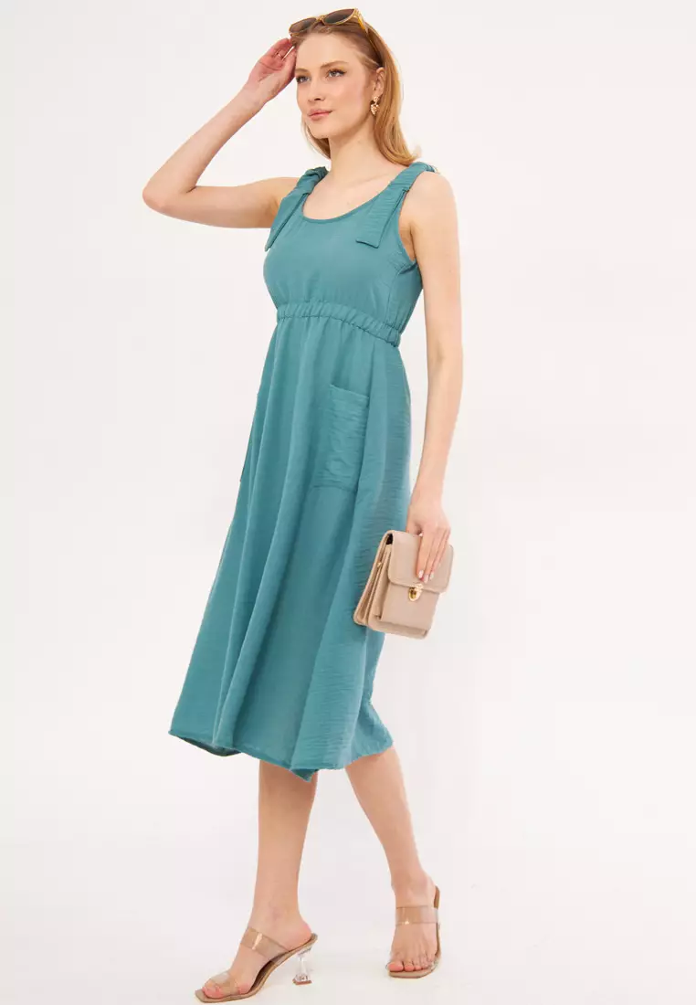 Pockets Detail Midi Dress