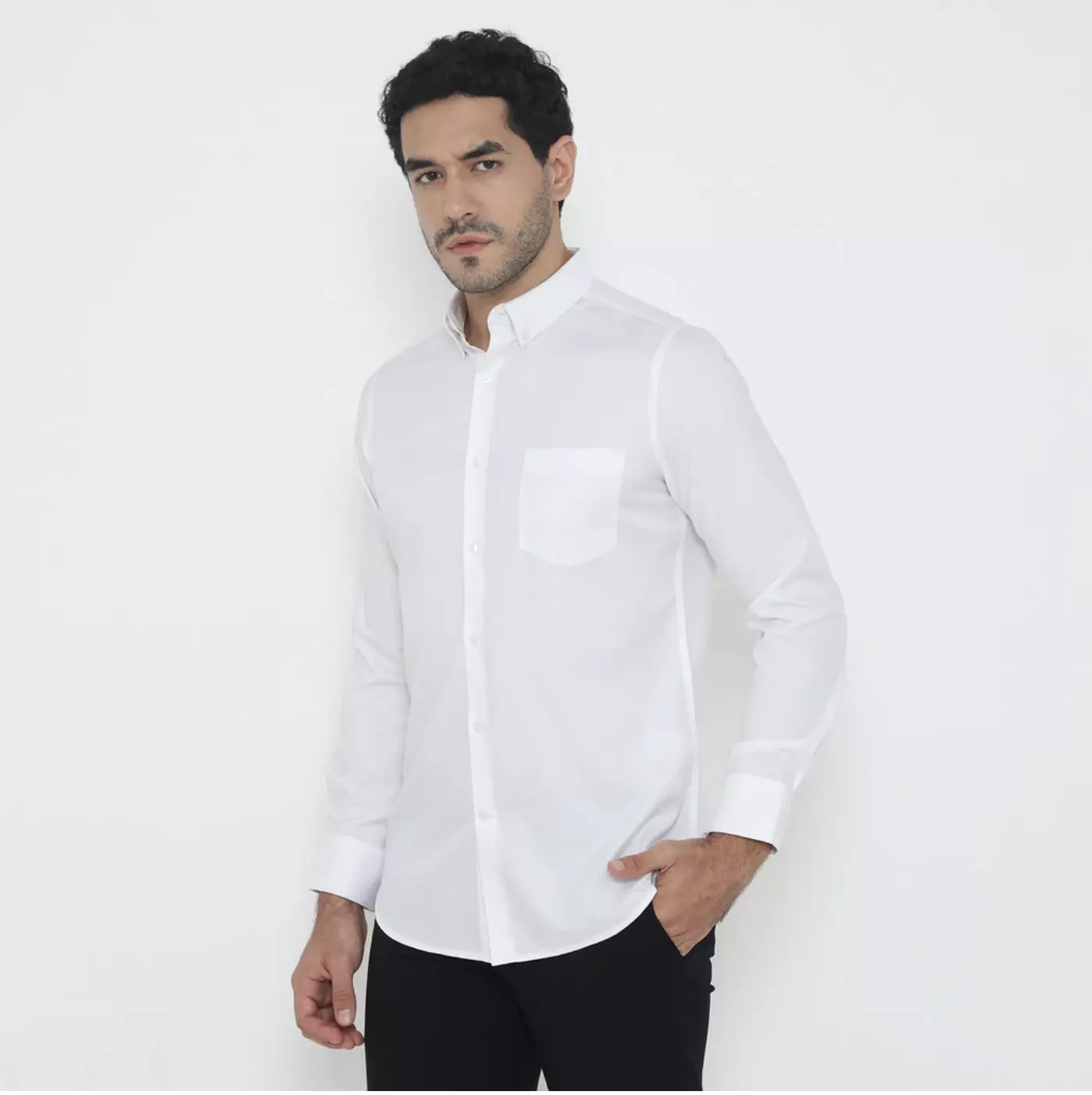 Jobb Lumina Kemeja Pria Lengan Panjang Slim Fit Putih Colour White