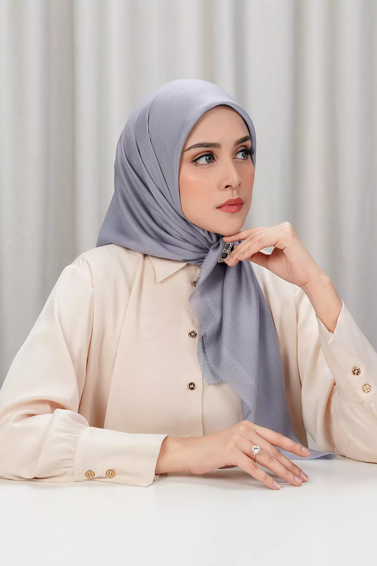 Today's Scarf - Alloy