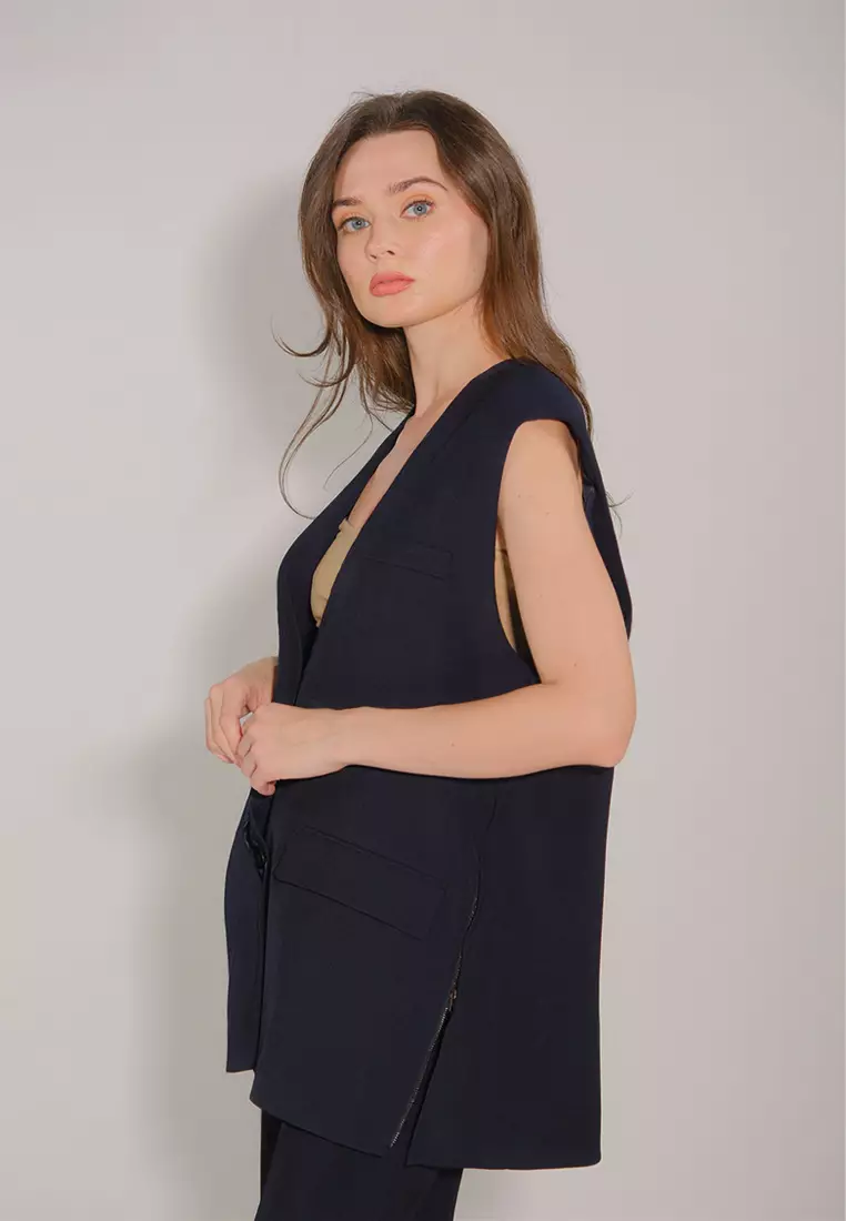 Dunha Sleeveless Vest (Plain)