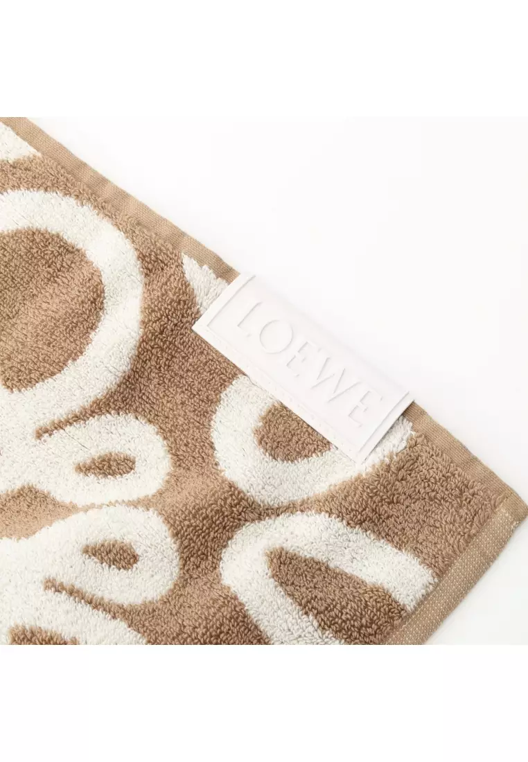 Pre-Loved LOEWE Anagram towel cotton beige