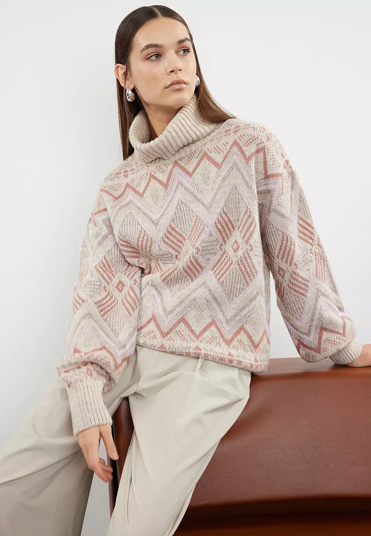Stone Ethnic Pattern Soft Texture Wide Fit Turtleneck Knitwear Sweater