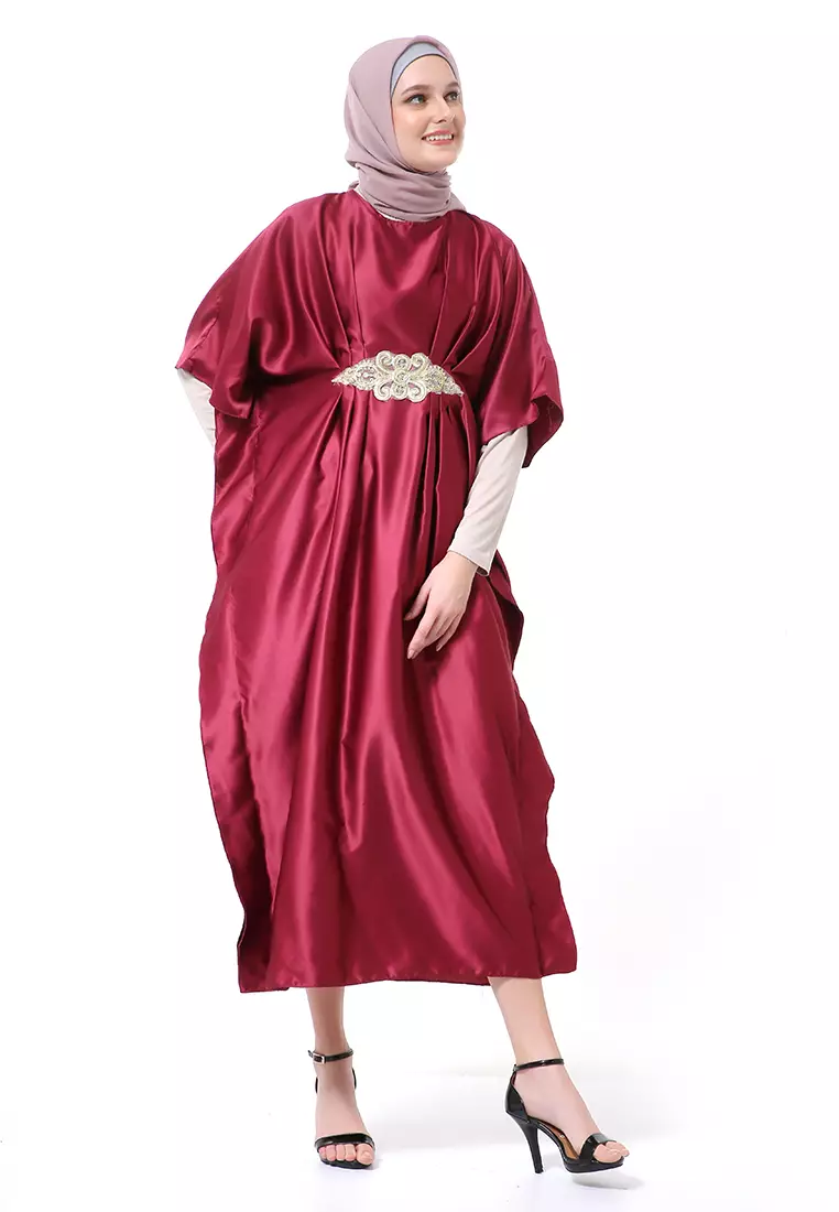 Illona Kaftan Dress Premium Fashion Muslimah Motif Polos Regular Fit - Maroon