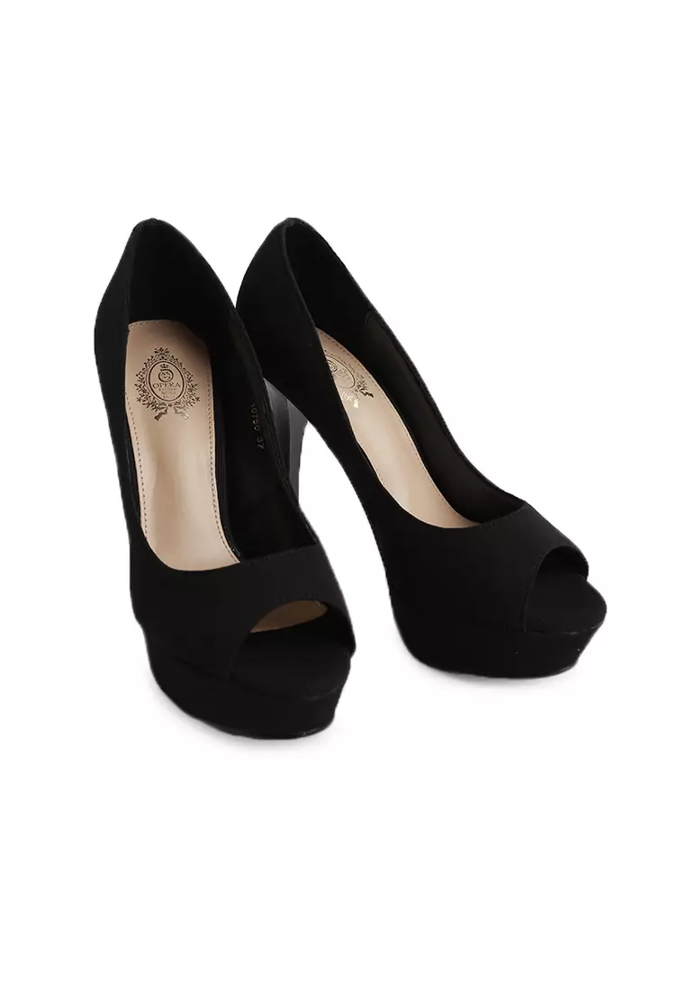 Peep toe heels on sale black