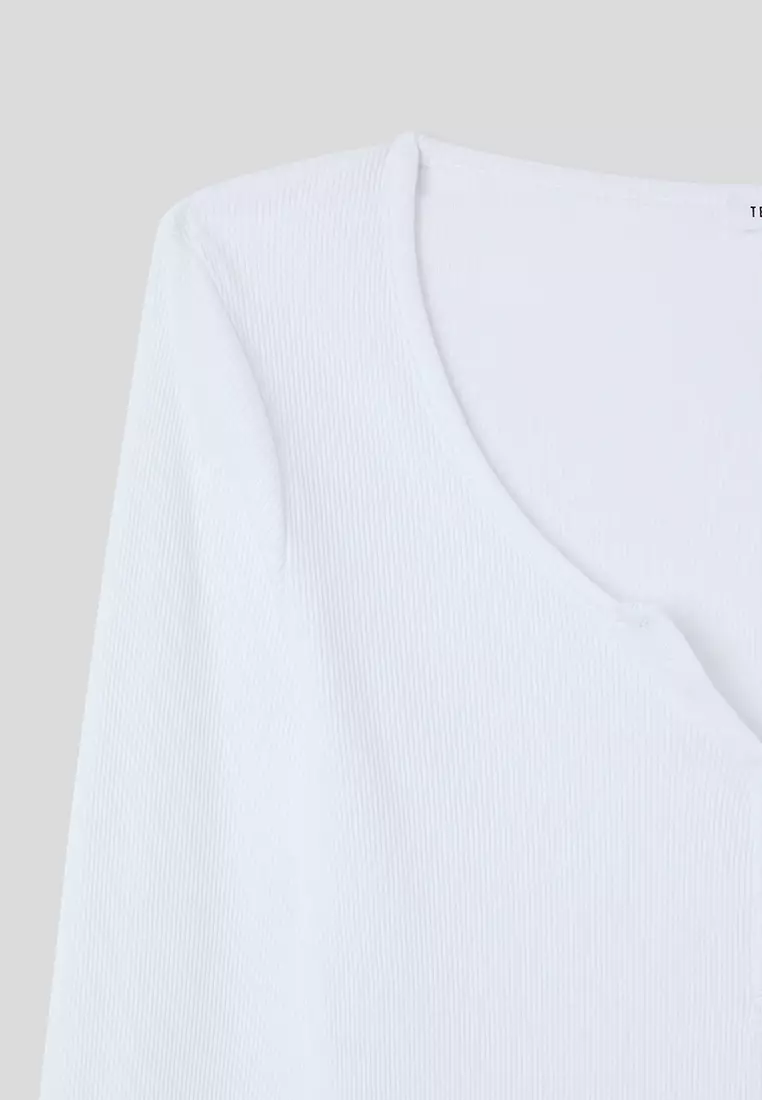 Woman Long-Sleeved Top