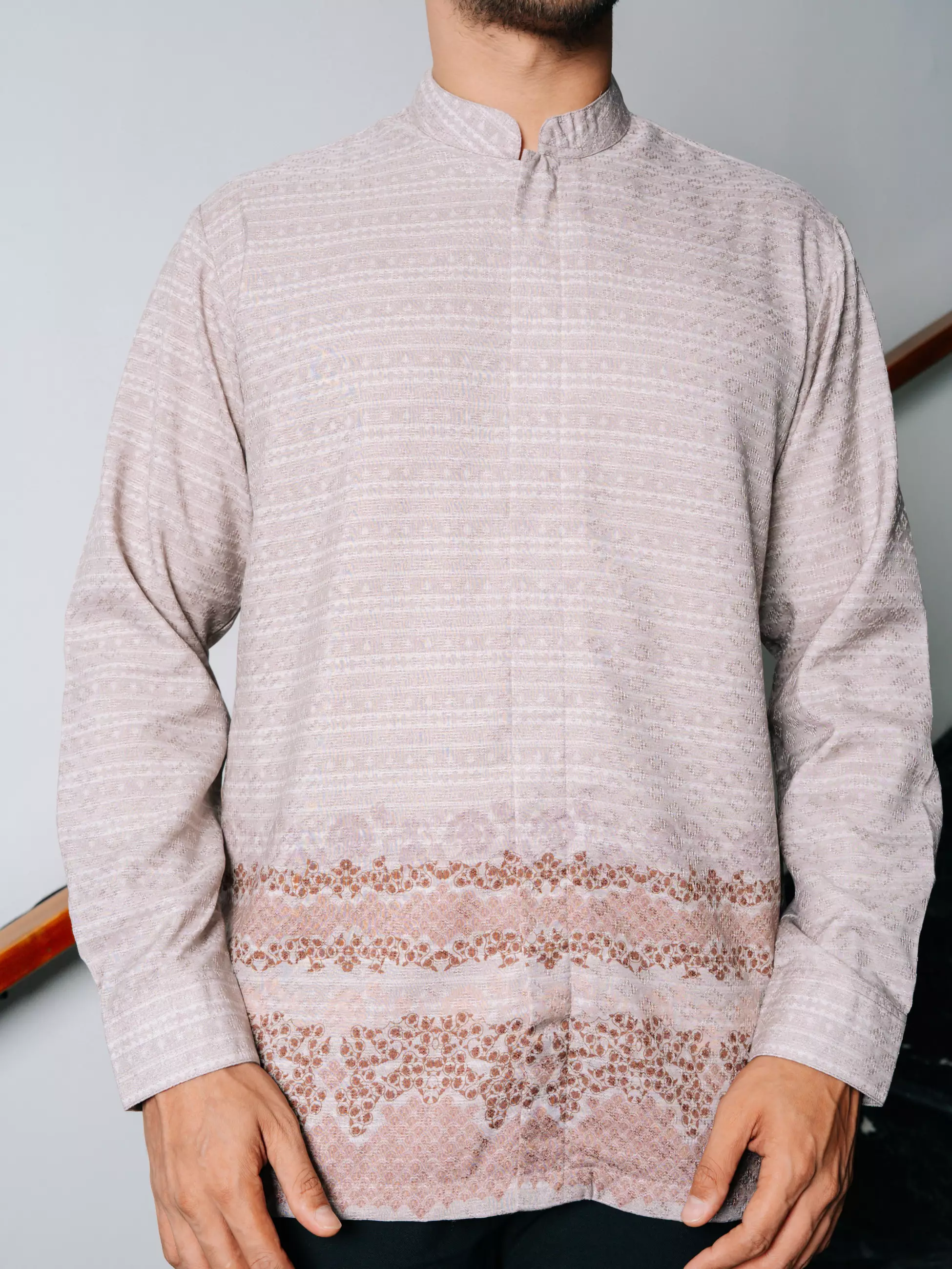 Kanaya Soft Pink Kemeja Batik Koko Pria Furing Lengan Panjang Regular Fit