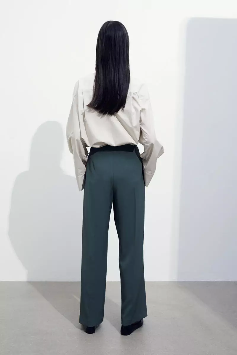 Wide trousers
