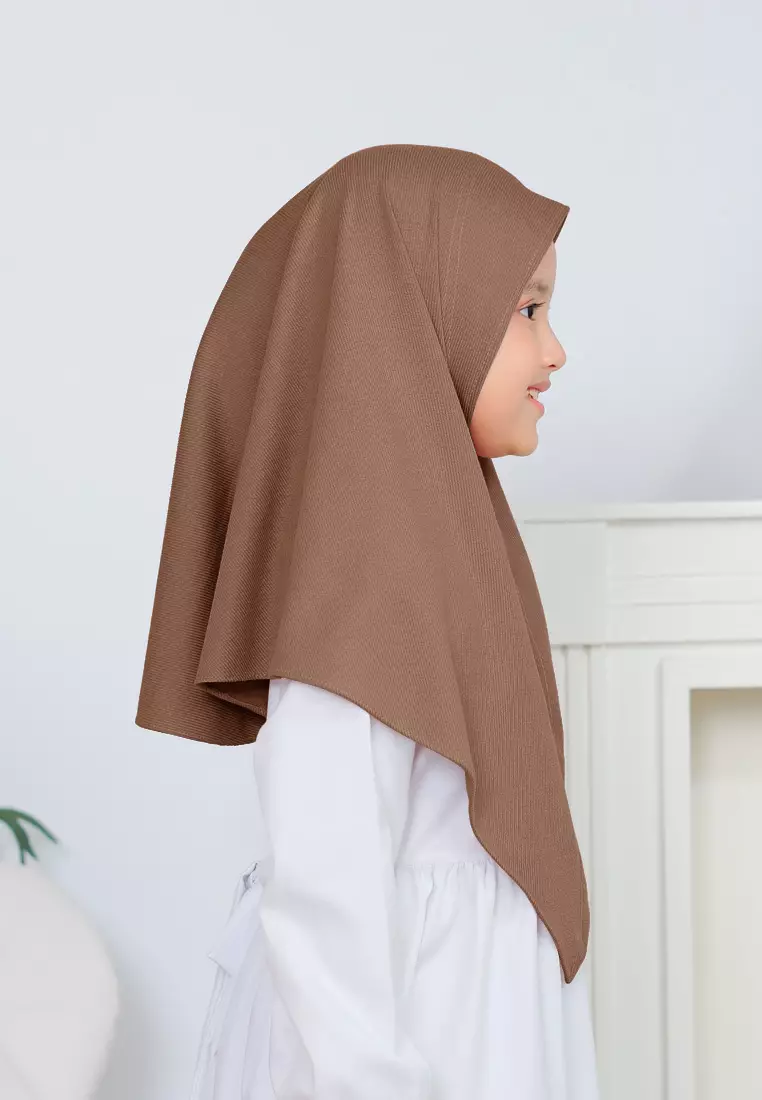 Cotton Bee - Miley Knit Bergo | Hijab Instan Anak - Brown Sugar