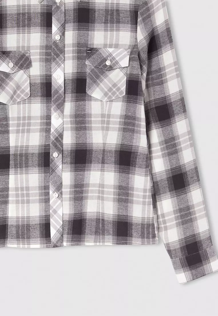 Woman Long-Sleeved Shirt