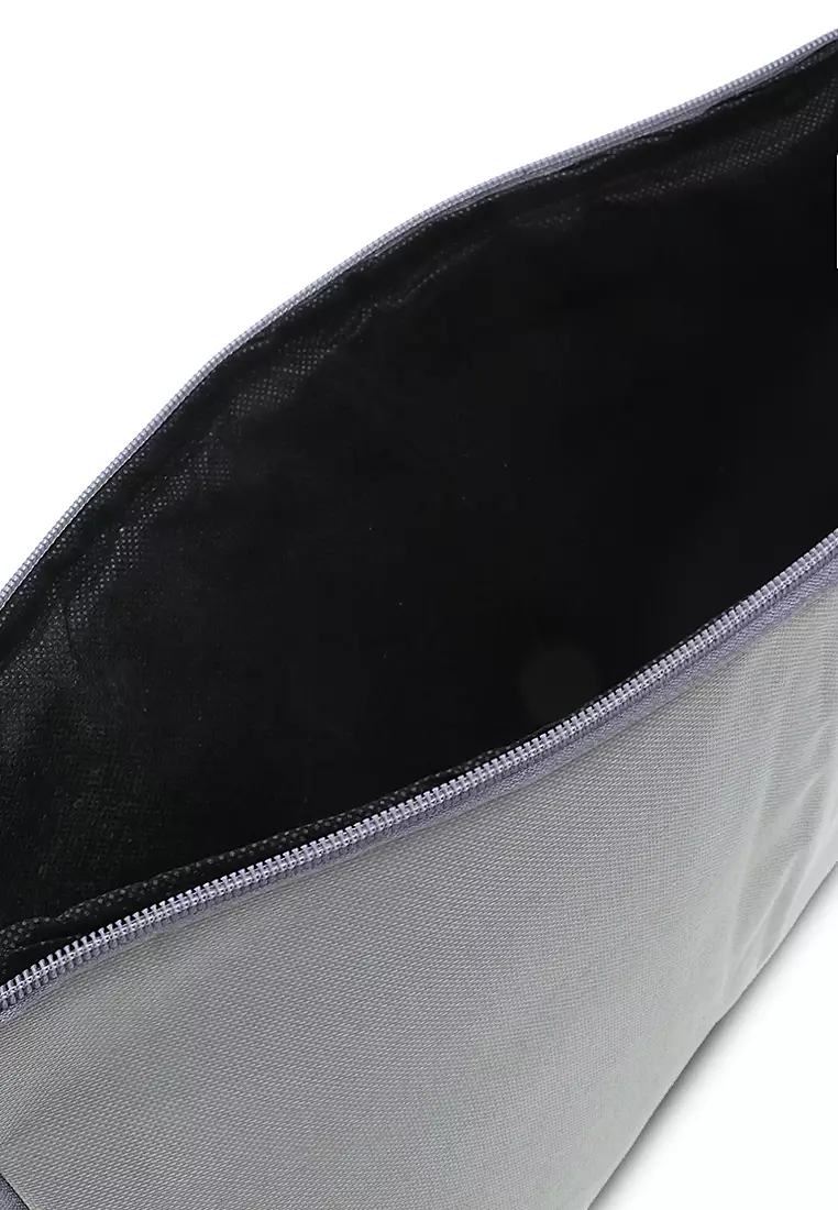 Tas Laptop Motif Polos Simple Zip Fastening Detail Dua Slot Softcase - Dark Grey