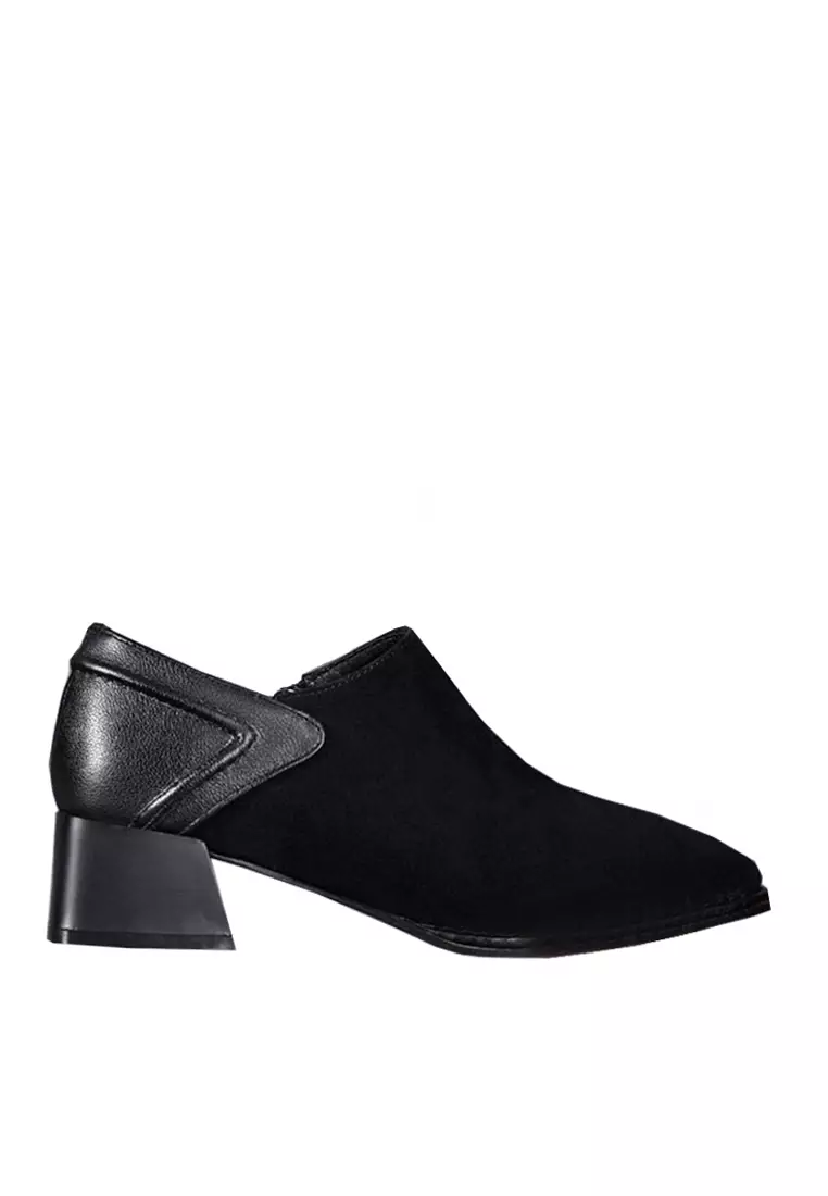 Discount on Twenty Eight Shoes  shoes - SKU: VANSA Shinny Patent Metal Buckle Loafers VSW-H2318320