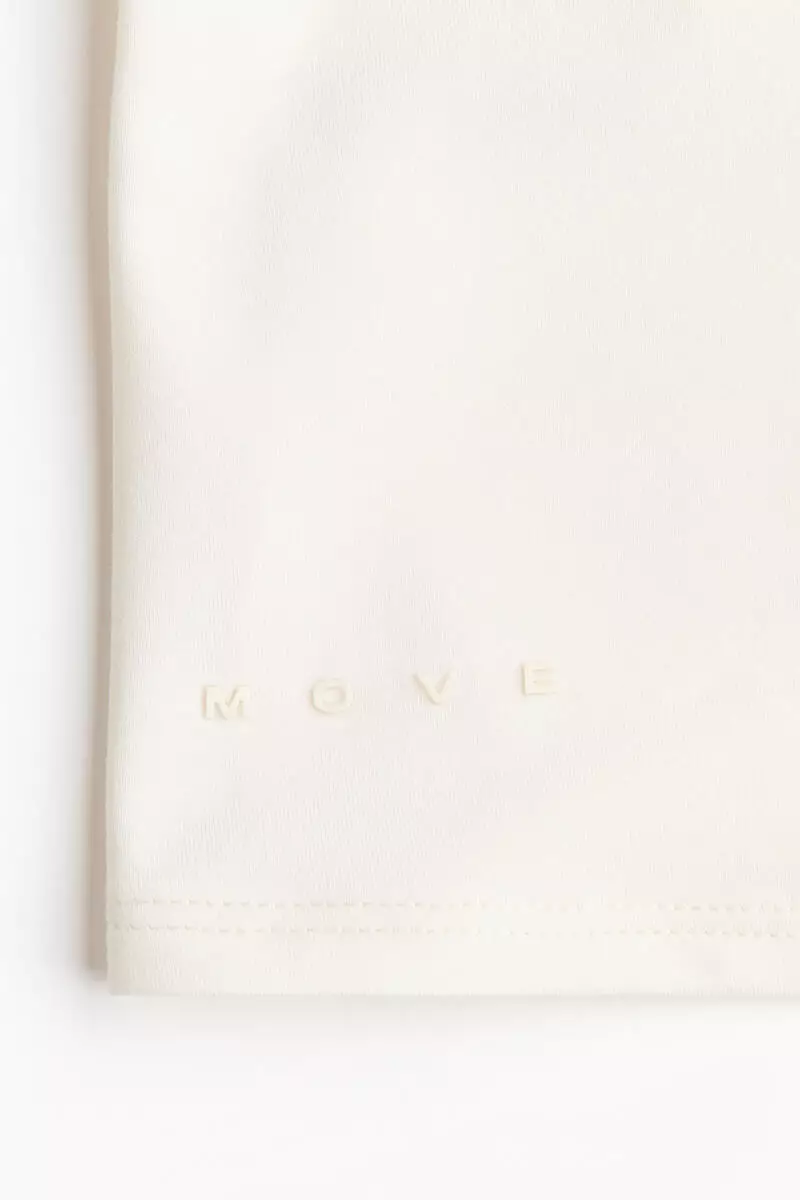 Sports top with DryMove™