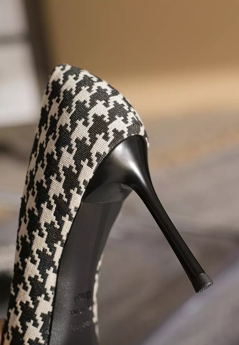 8.5CM Pearl Chain Pointy Plaid Pumps TE7198-7