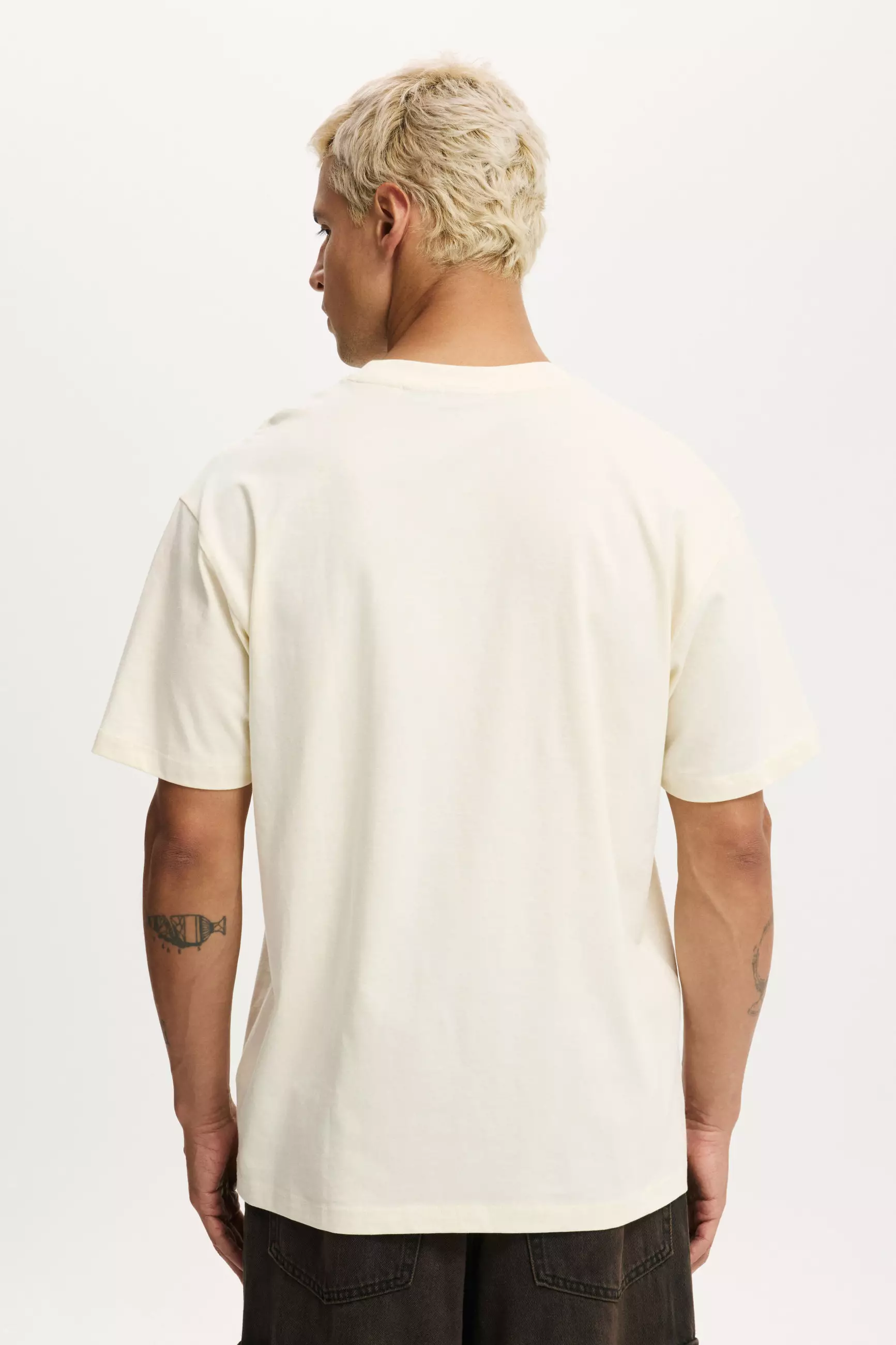 COTTON ON - ATASAN - LOOSE FIT LICENSE T-SHIRT