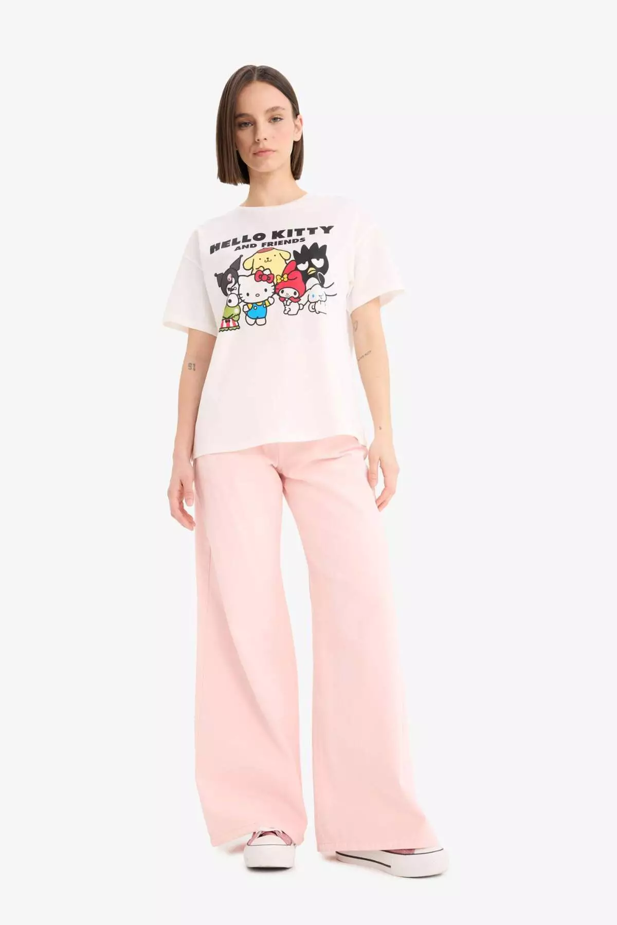 Cool Hello Kitty Oversize Pattern Back Printed Ad/Shoes (E6157Ax25Sm)