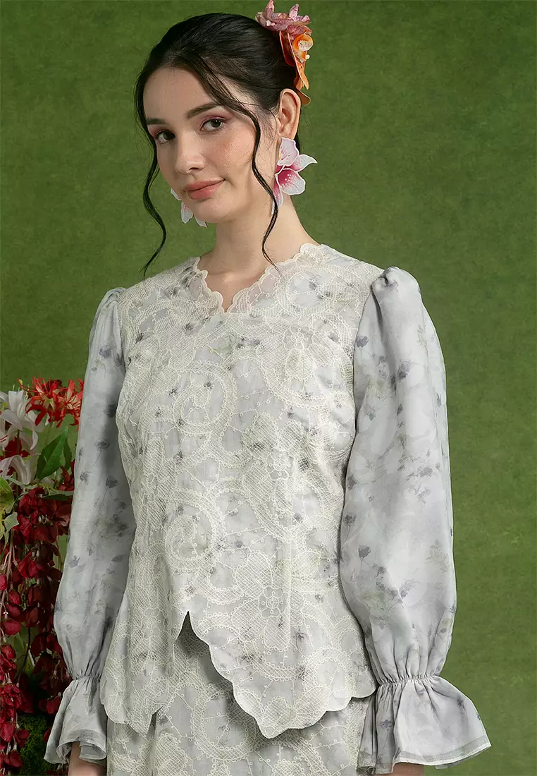 Eliana Embroidered Modern Kurung