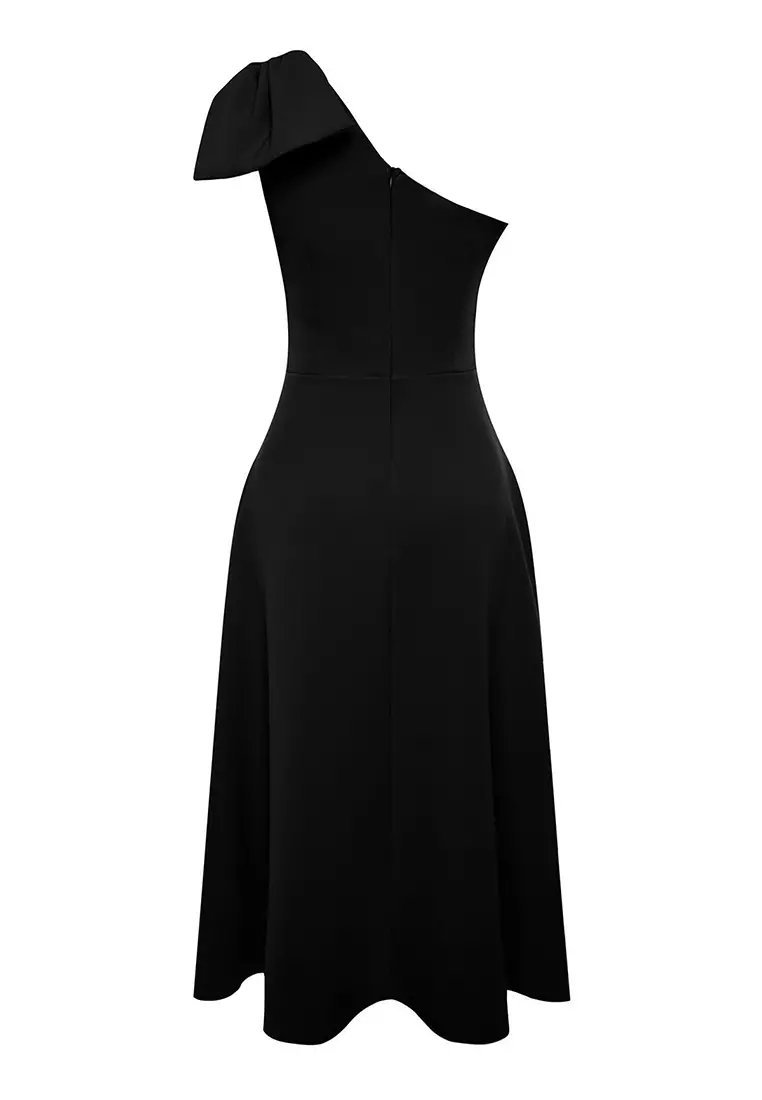 Black Bow One Sleeve Midi Woven Plus Size Dress Tbbss25Ah00054