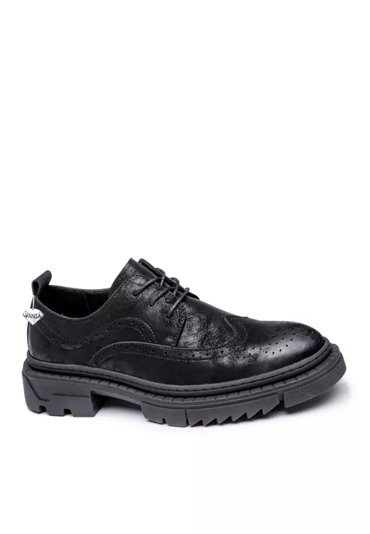Discount on Twenty Eight Shoes  shoes - SKU: VANSA Matt Cow Leather Carved Business Shoes VSM-F-6612