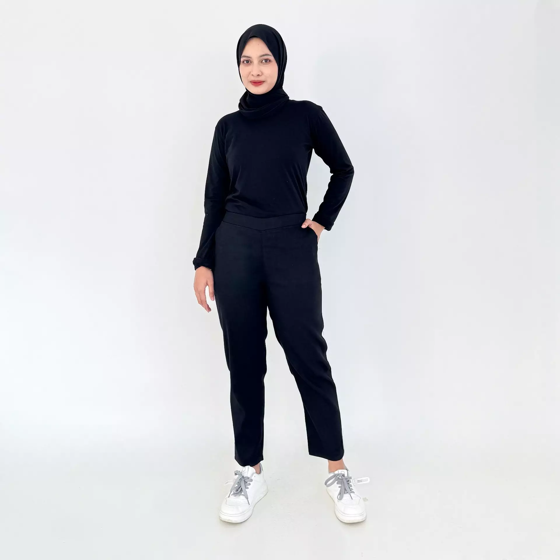 Della Twill Pants [HITAM] Celana Panjang Polos Katun Formal Fit 95 Kg