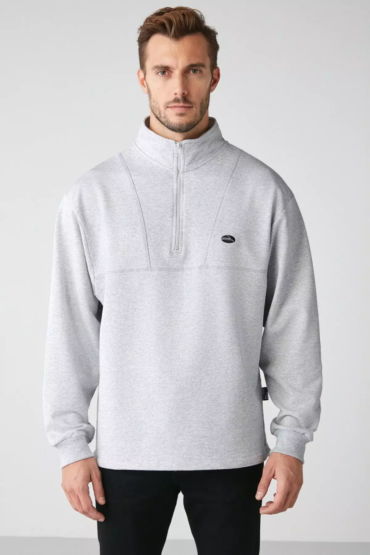 Embroidery Detailed Stopper Elastic Zipper Stand Collar Sweatshirt