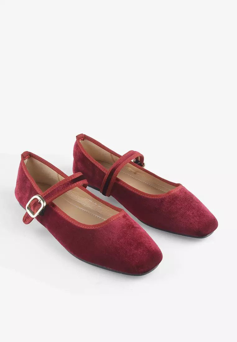 Vivienne Flat Ballerina Shoes in Red