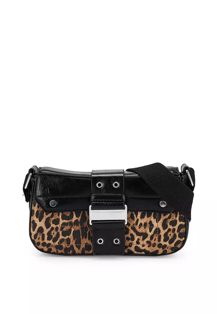 Revenge best sale fanny pack