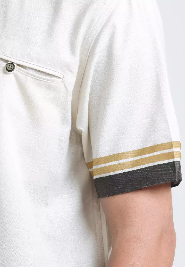 Emba Denim - Ar Rayan Kemeja Koko Pria Lengan Pendek Regular Fit Cream Warna Cream