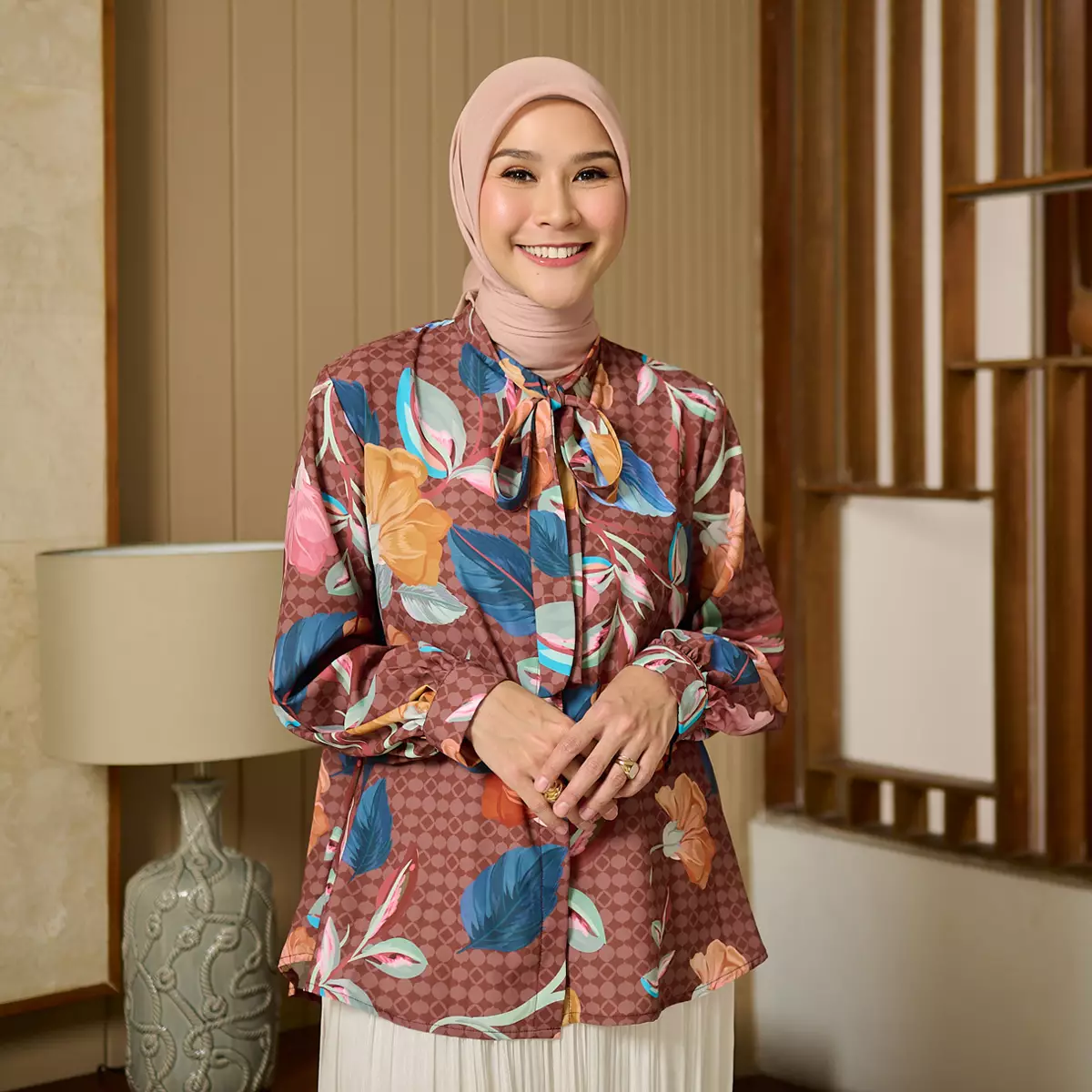 [New Collection] ZM Zaskia Mecca - Mialy Blouse Kemeja Wanita Maroon - Monogram Rupa | Ramadhan Series