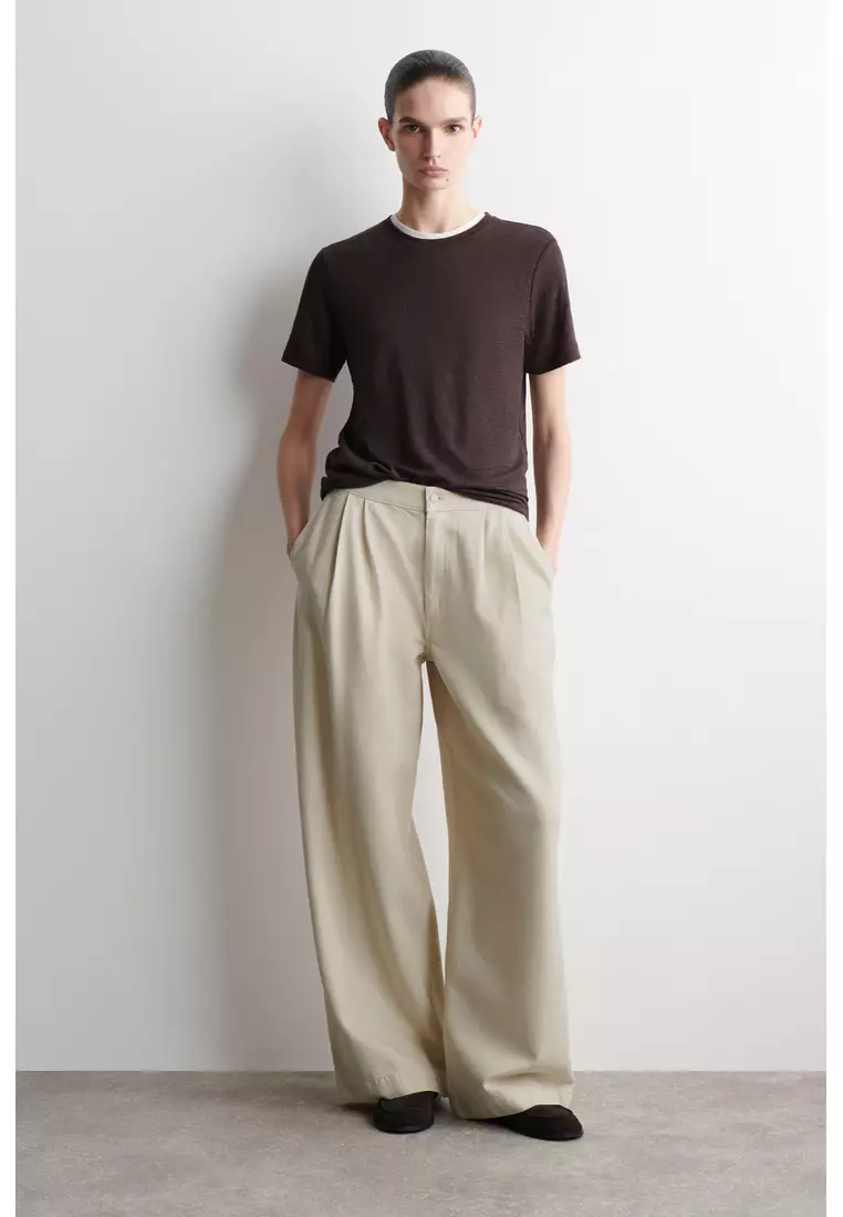 CREW-NECK LINEN T-SHIRT