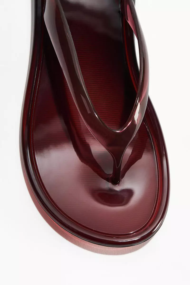 Semi-transparent flip-flops