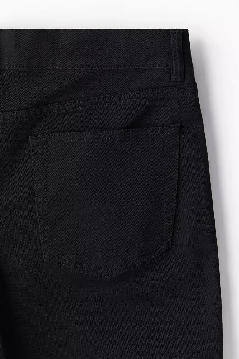 Slim Fit Cotton twill shorts