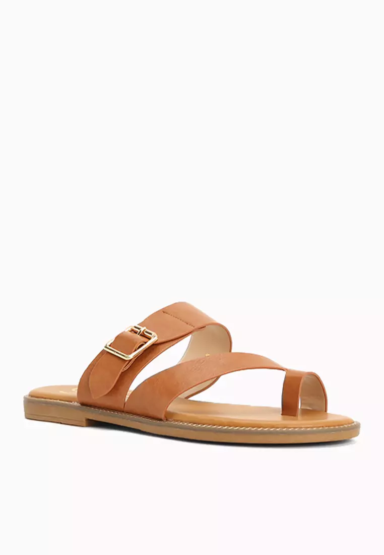 Sofab flat online sandals