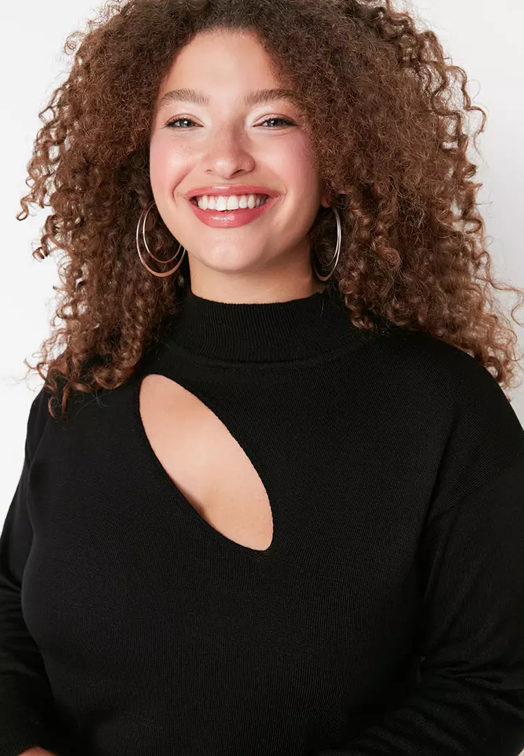 Plus Size Cut Out Top & Elastic Pants Set