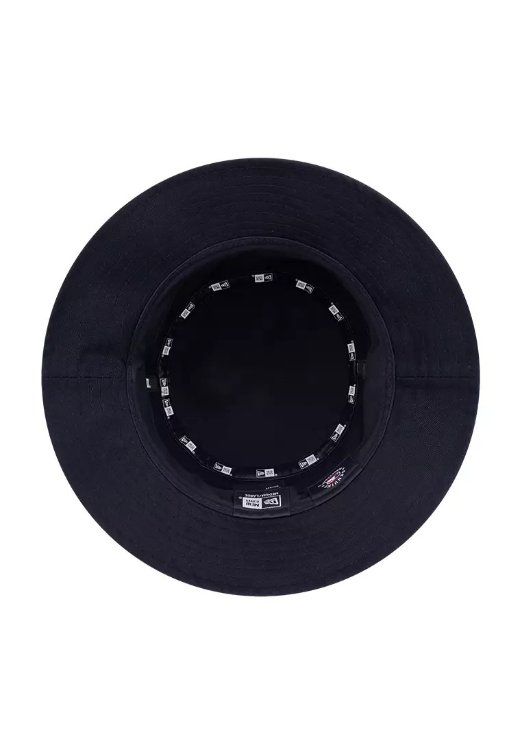 NE Los Angeles Lakers Metal Badge FW25 Black Bucket Hat