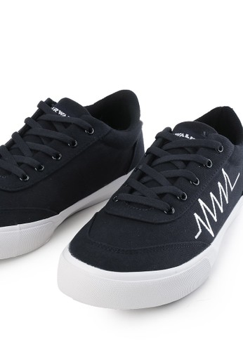 Jual Airwalk  Mucas Original ZALORA Indonesia