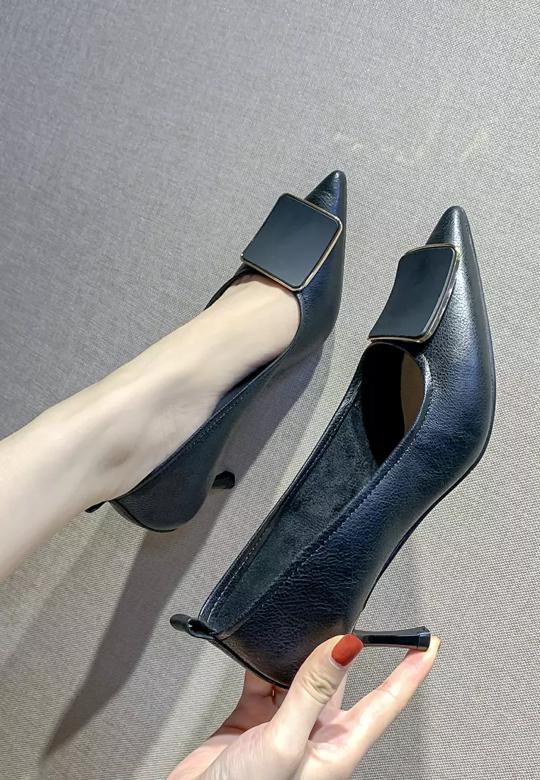 Twenty Eight Shoes Square Buckle Synthetic Leather Round Toe