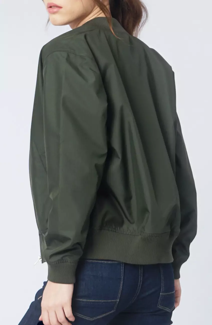 Jaket Wanita Alyssa Green