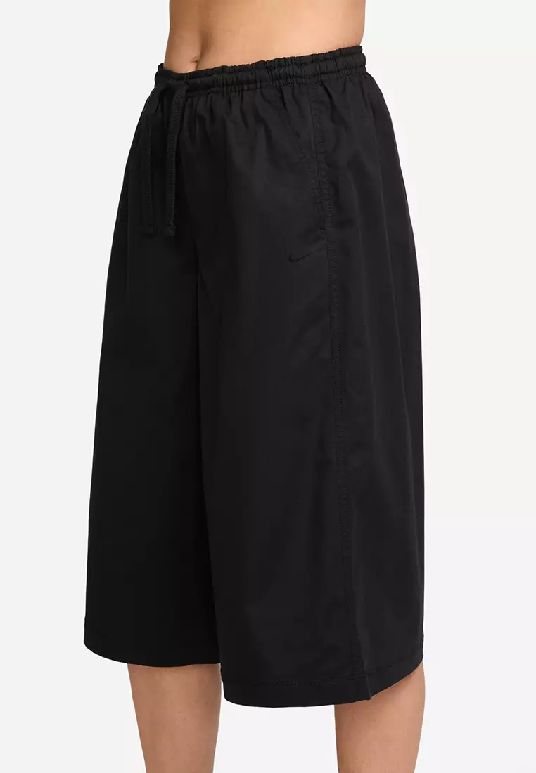Sportswear Women's Oversized Mid-Rise Parachute Shorts