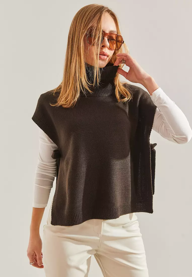 Turtleneck Ties Sweater Vest