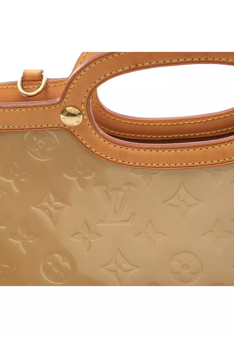 Louis Vuitton Noisette Vernis Roxbury Drive Bag For Sale at