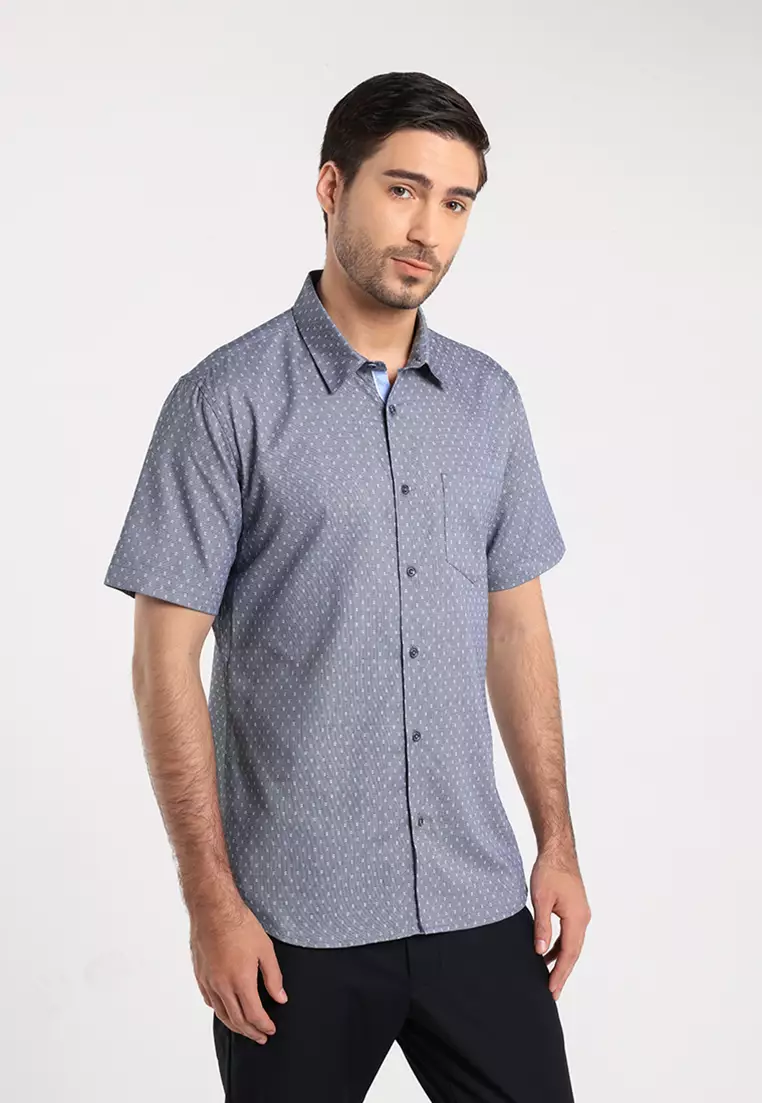 MOC - Kemeja Motif Lengan Pendek Pria Forter - Navy
