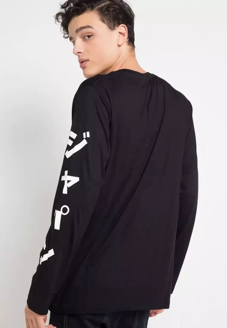 MTD14B Kaos Distro Lengan Panjang Logo Midchest Japan Arm Hitam