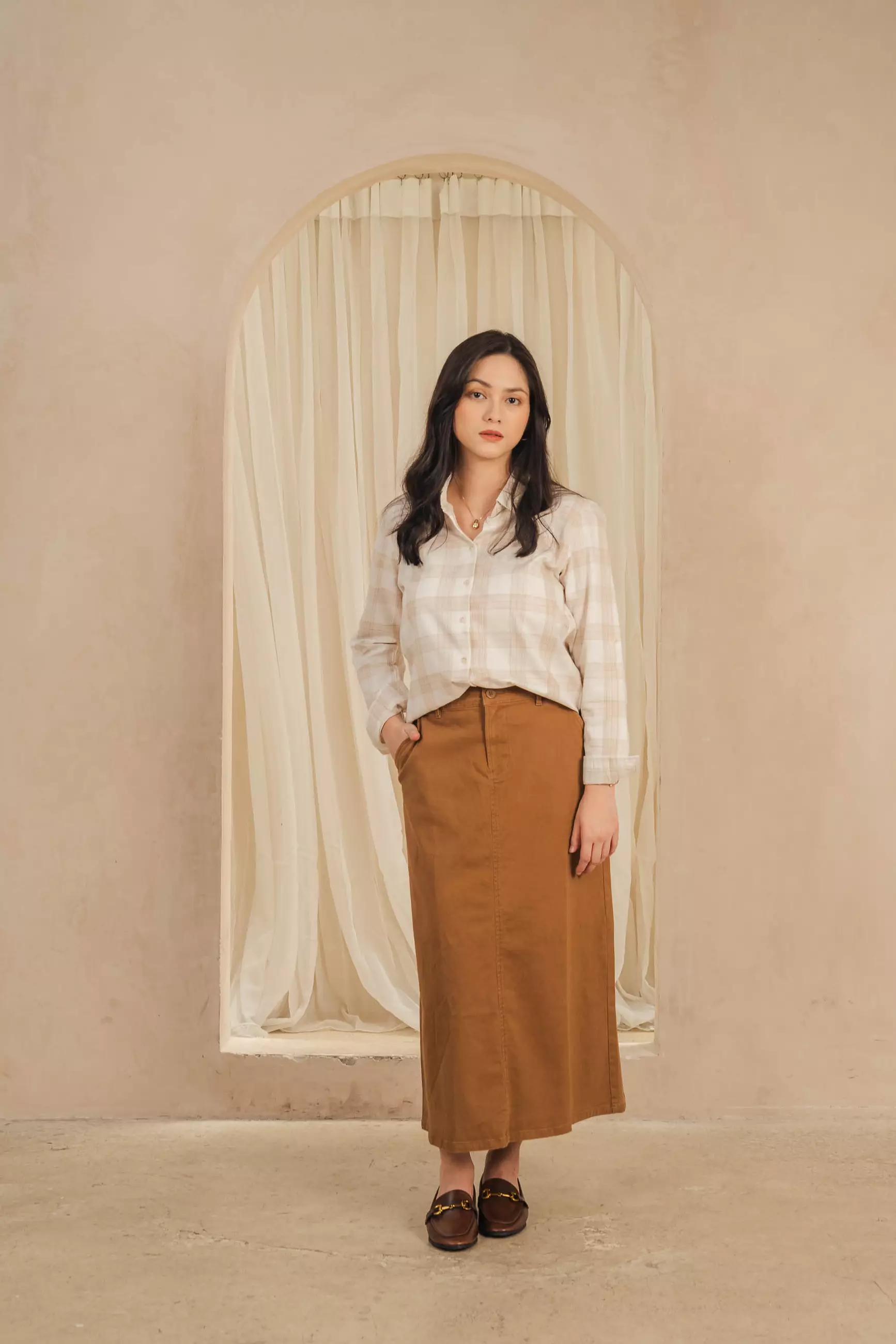 C2 Hovetz Khaki Kemeja Casual Wanita