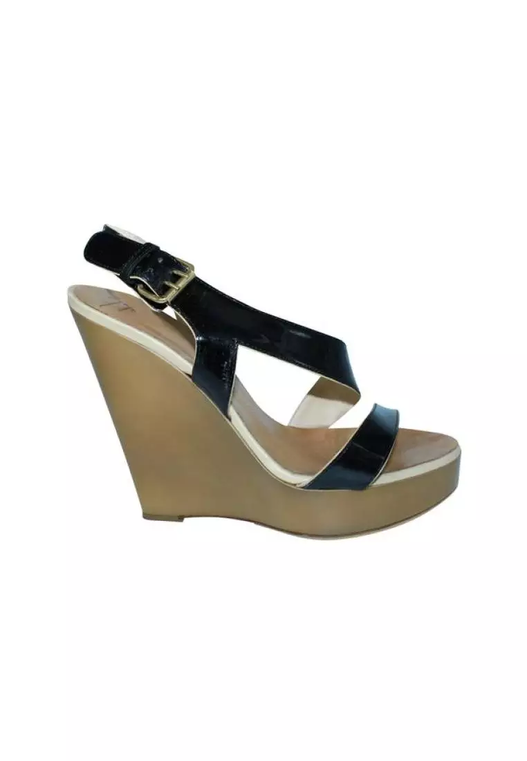 Giuseppe wedges store